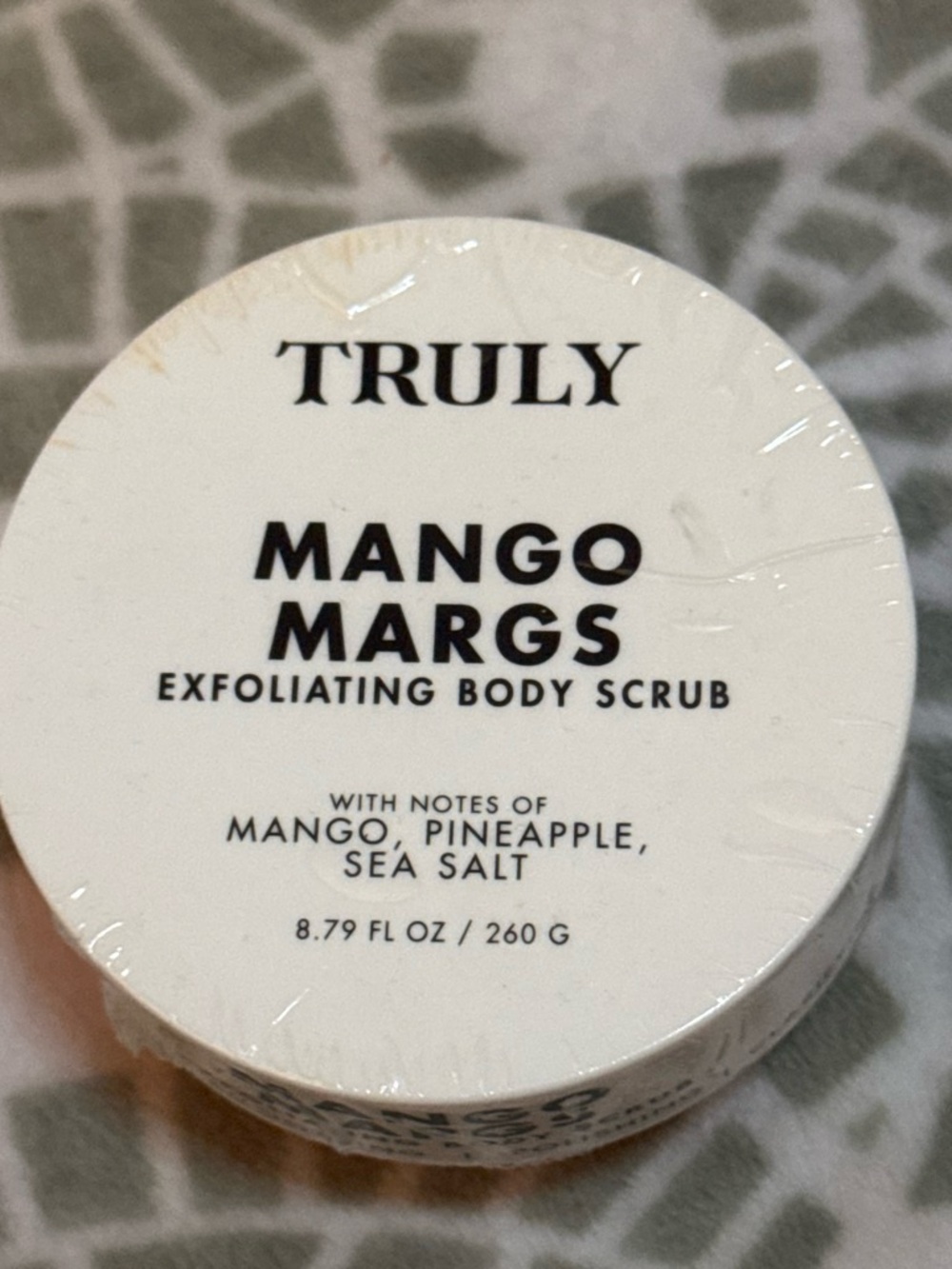 TRULY Mango Margs Exfoliating Body Scrub - White